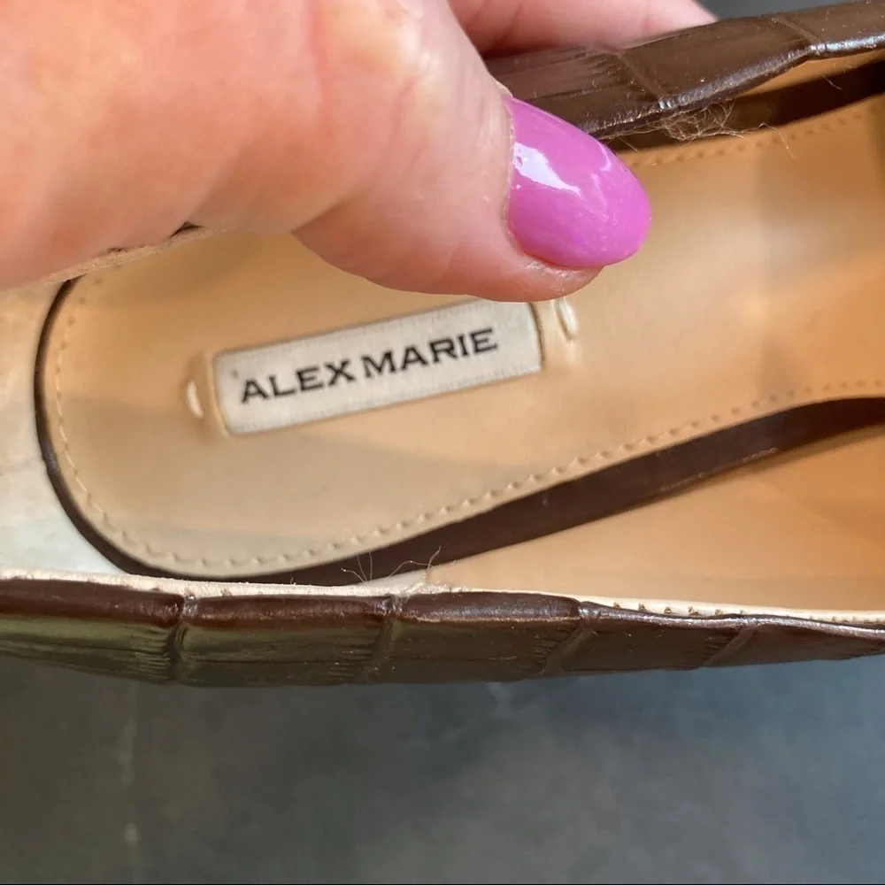 NWT Alex Marie sz 8.5 Woodchip heels